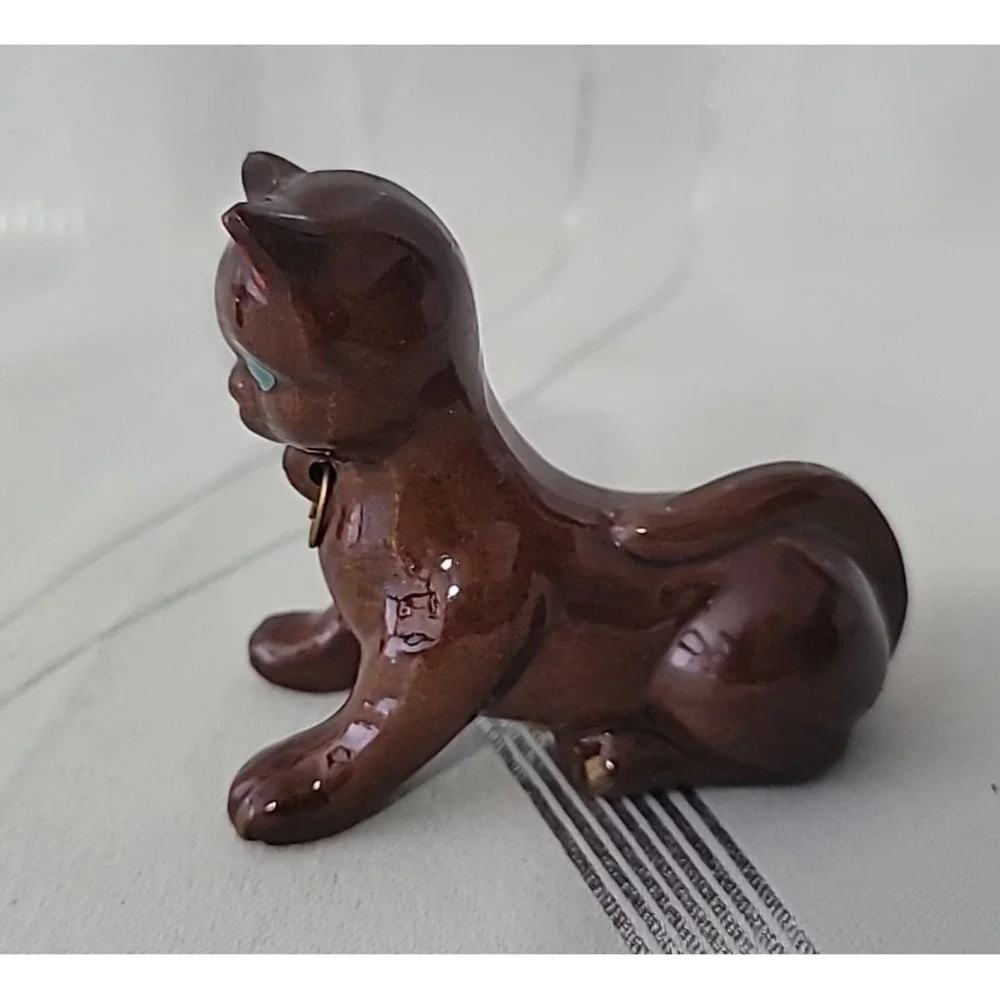 2 Vintage Brown Kitty Cat Figurines with‎ Blue Eyes Rings Japan